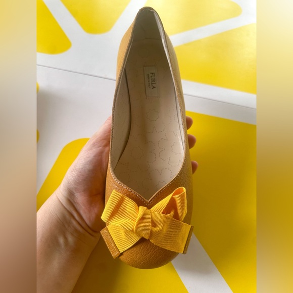 NWOT Furla Yellow Italian Leather Flats Bow Shoes Size EU 38 US 7.5 Mustard New - Picture 5 of 12